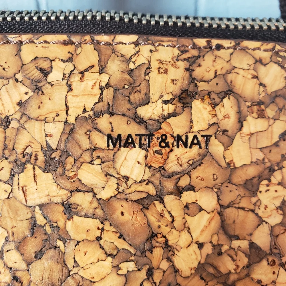 Matt & Nat Cork Bag, Large Cork Backpack - Picture 3 of 9